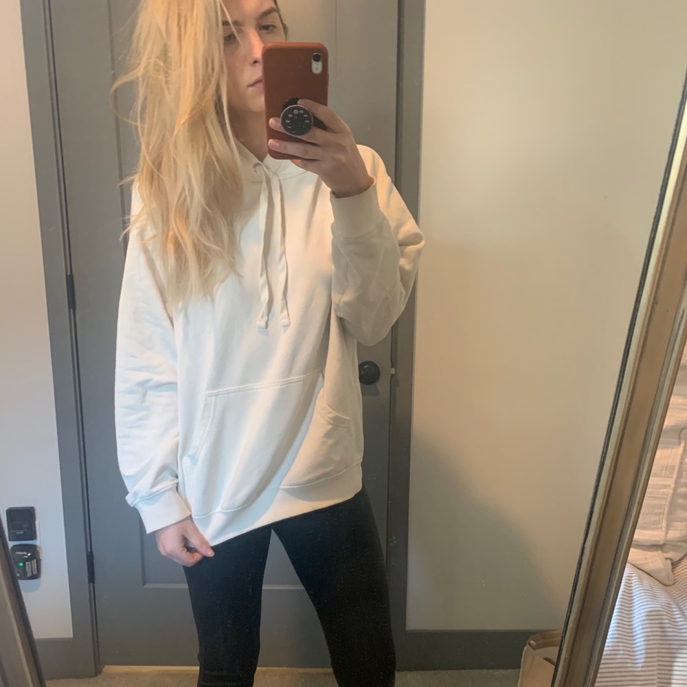Basics Hoodie
